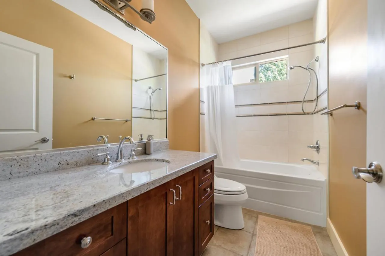 Luxurious Dream House Hotel Vancouver