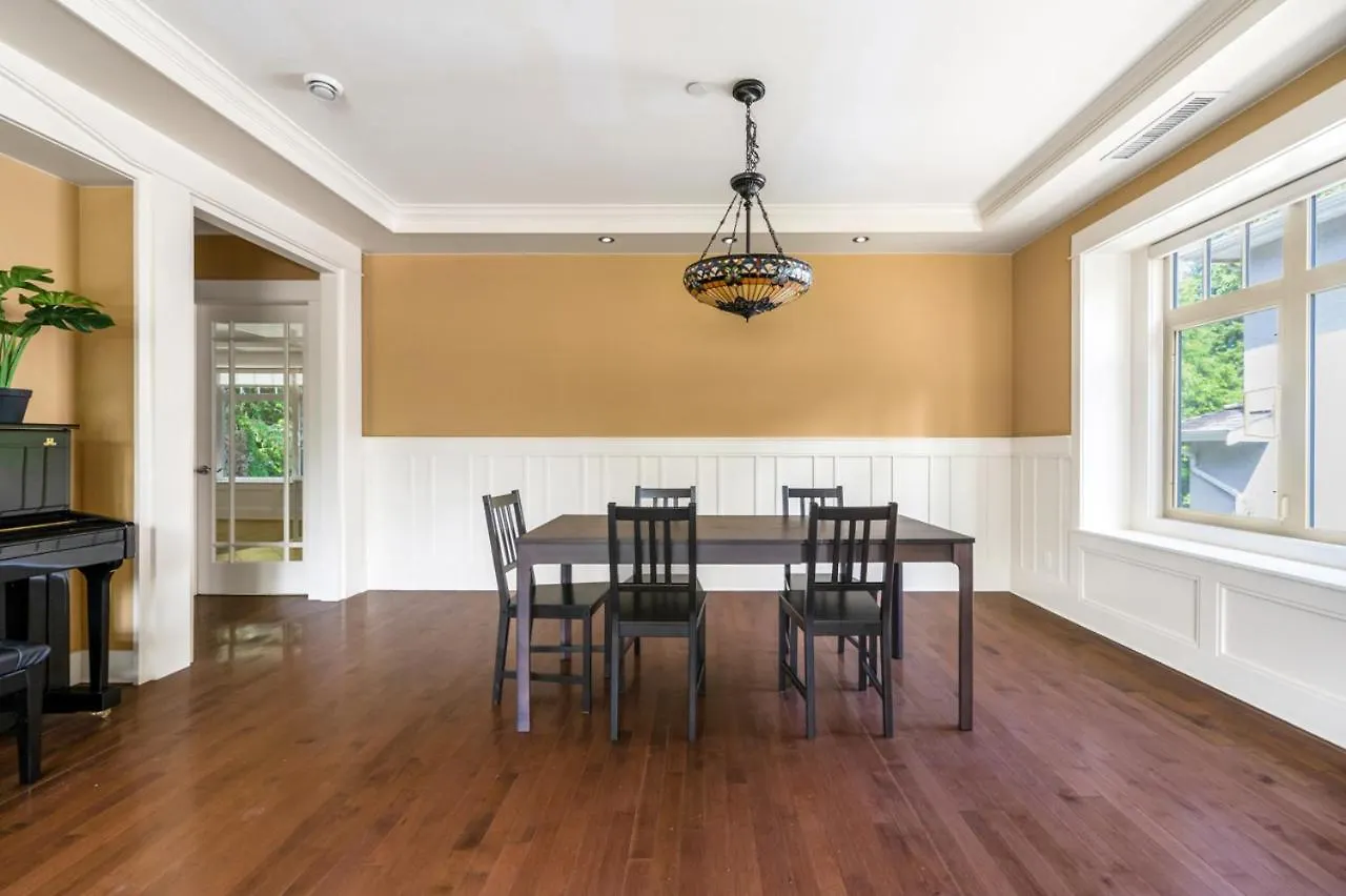 Luxurious Dream House Hotel Vancouver Guest house